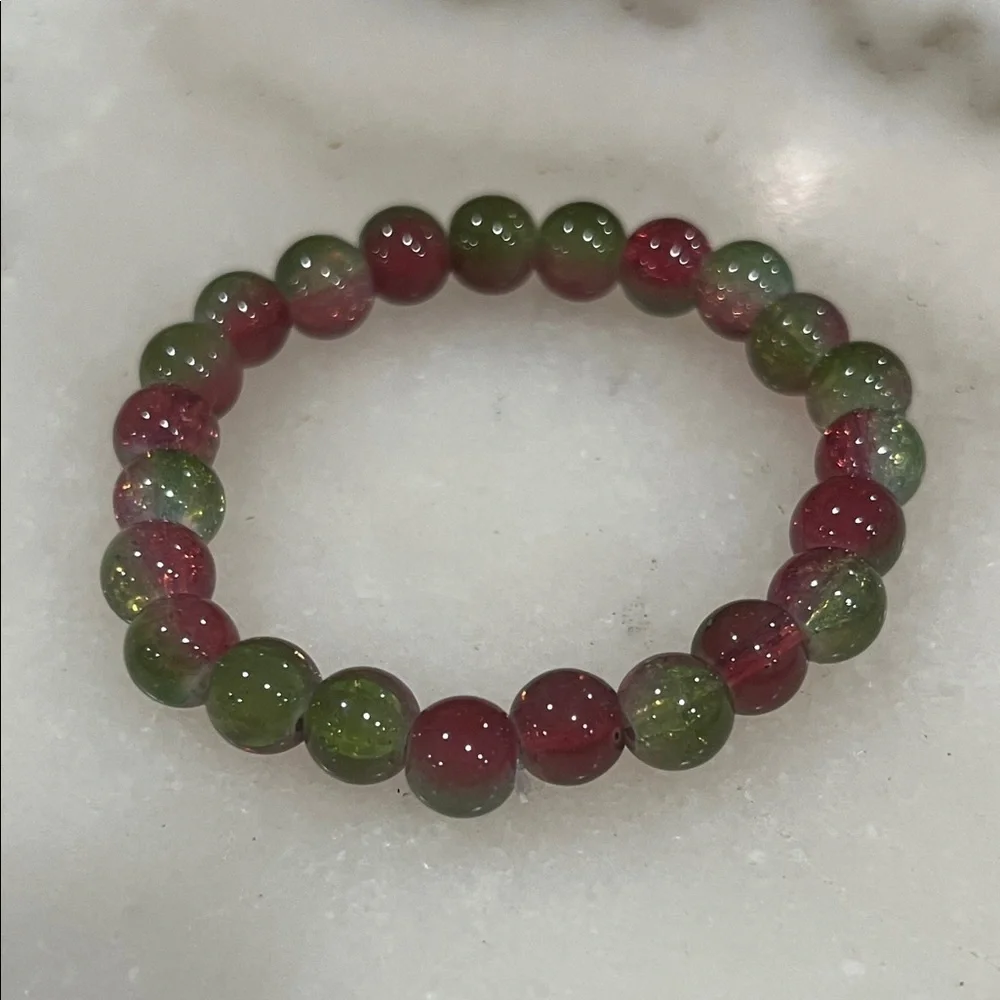 Elegant Green and Red Dyed Quartz Beaded Stretch Bracelet